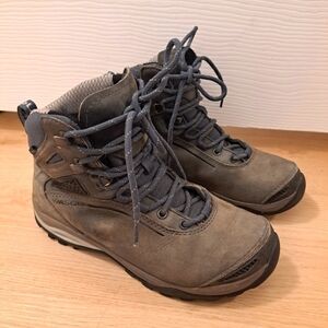 Vasque Green Gray Outdoor Grunge Lace Up Canyonlands Ultra Dry Hiking Boots 6.5M